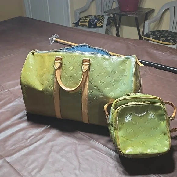 Louis vuitton vernis duffle - Picture 2 of 11